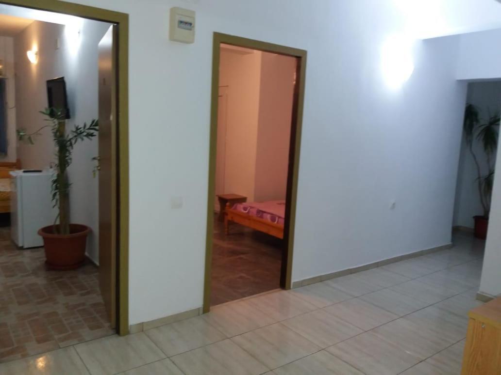 Cazare Eforie Nord, Plaja Acapulco, Garsoniere Four Studios, Bucatarie Comuna, Baie Proprie, Etaj 4, Fara Lift Exterior photo
